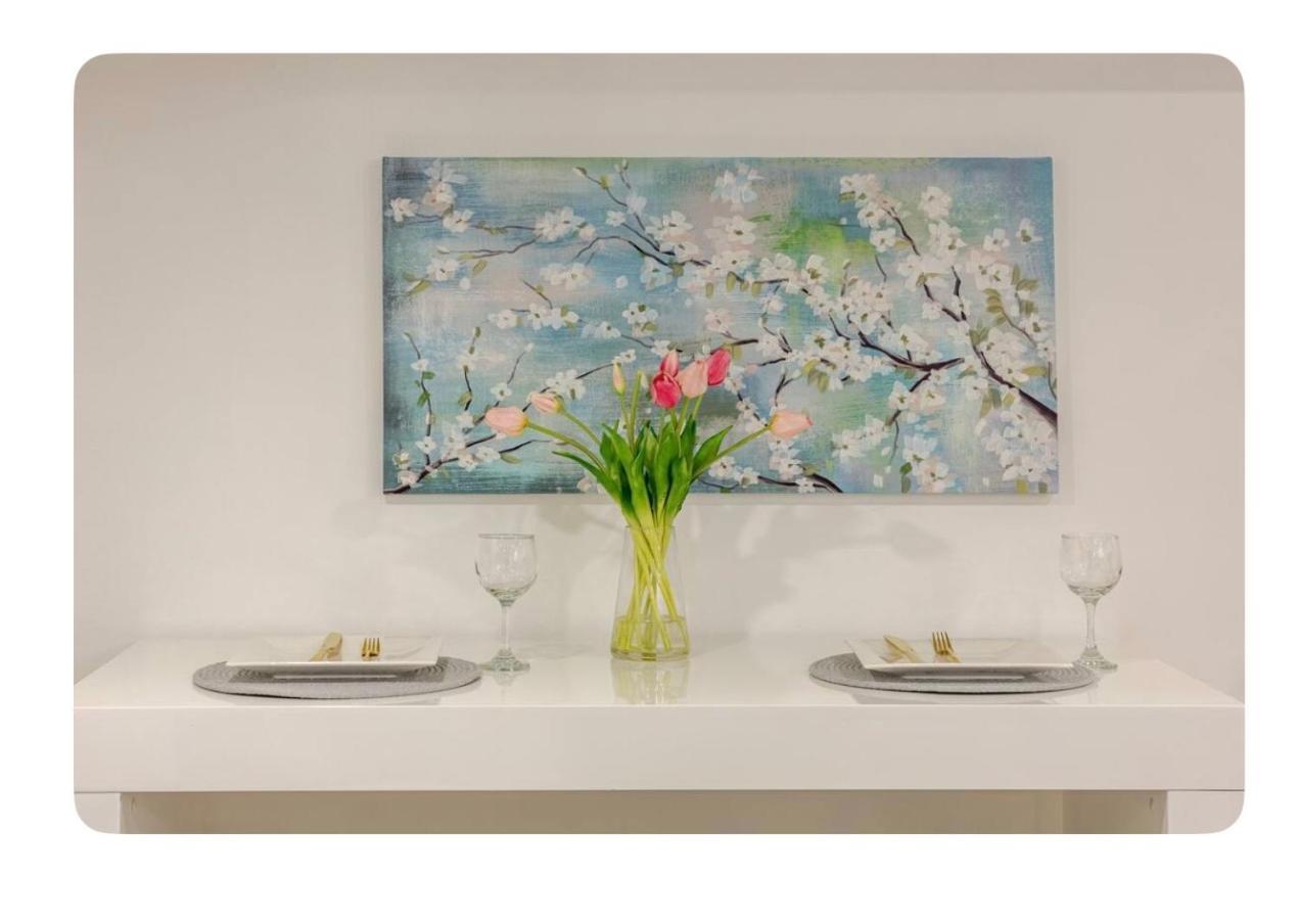 Luxurious 1000 Sq Ft Oasis Apartment Brampton Ngoại thất bức ảnh